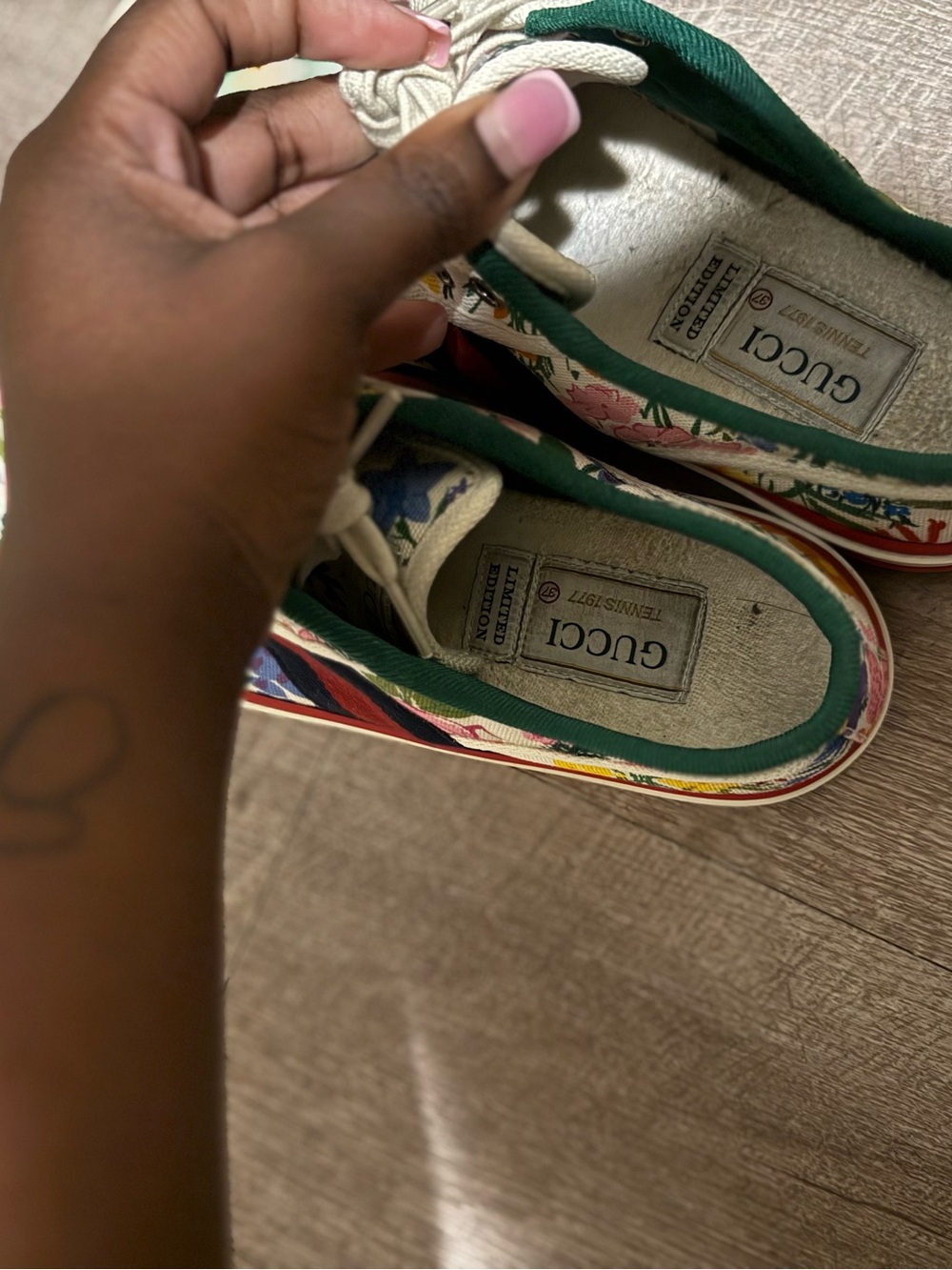 Gucci Kids Floral Canvas Sneakers in Green, Cream and Multicolor - Picture 2 of 12